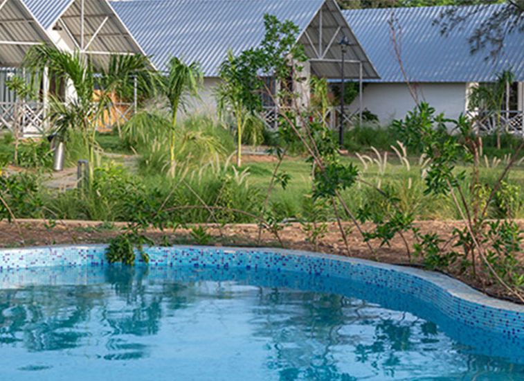 Praveg Beach Resort Lighthouse, Daman